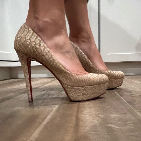 Christian Louboutin snakeskin print heels - Picture 4 of 10